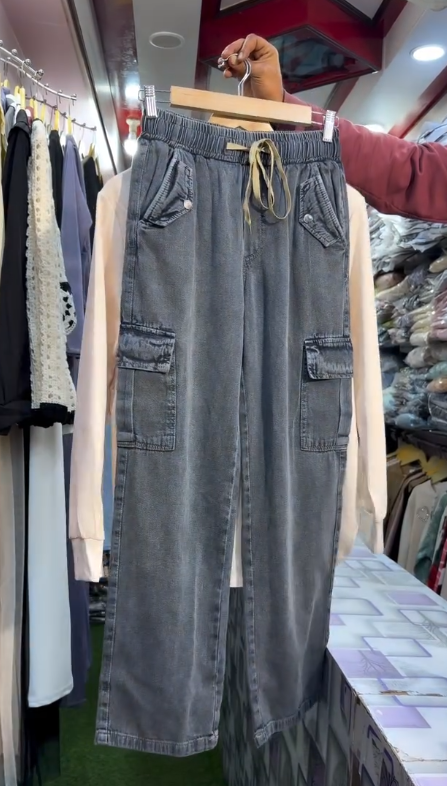 Elegant 2-Piece Coord Set – Embellished Pink Sweatshirt Top & Denim Trousers - Image 4